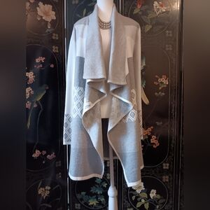 Frank Lyman Design Gray and Cream Open Front Cardigan